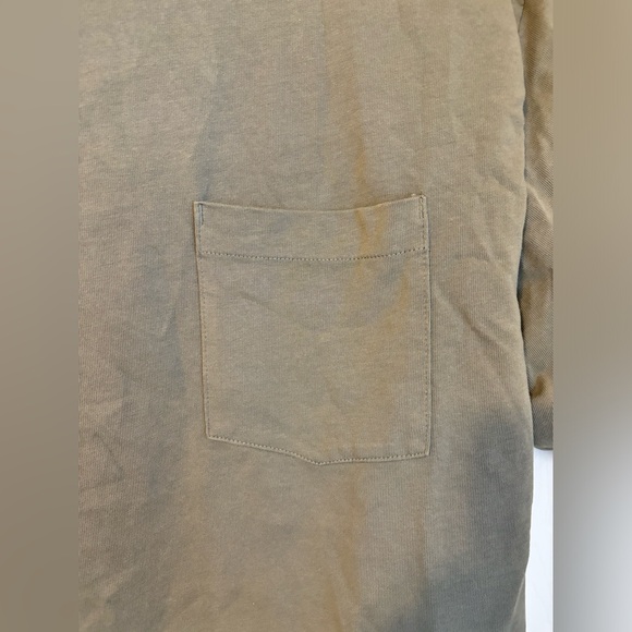 A&F Premium Polished Tee NEVER WORN - Picture 7 of 11